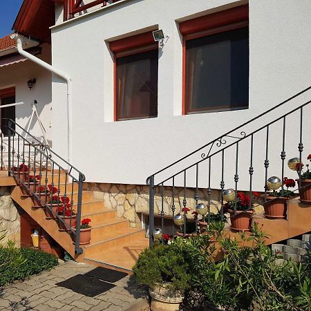 Rege Apartman Alsóörs エクステリア 写真