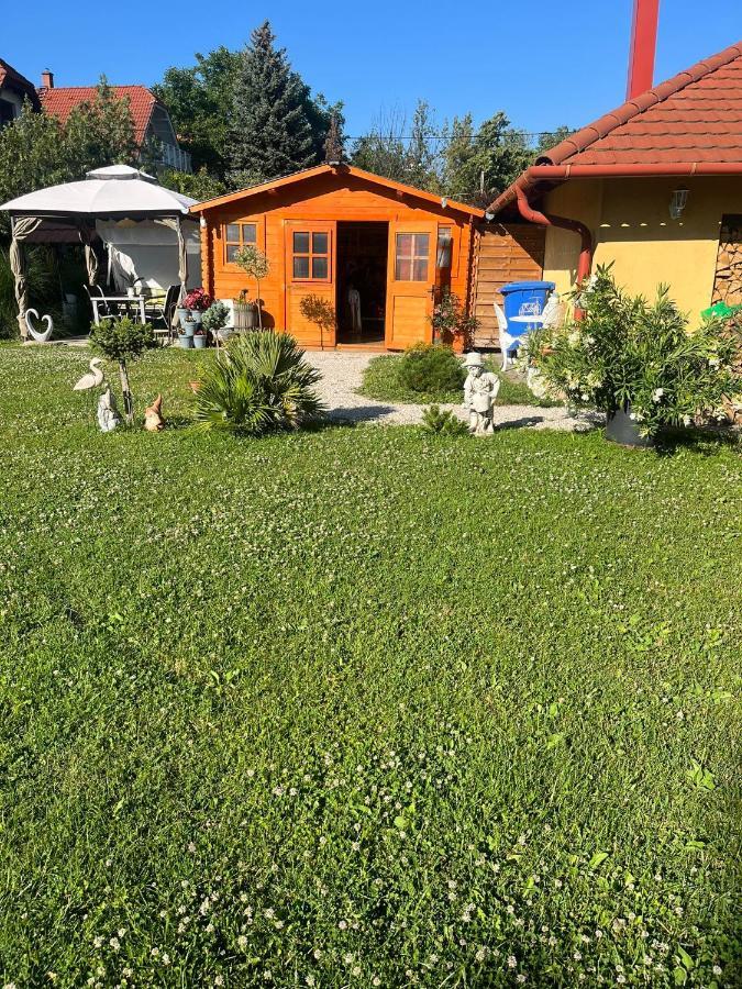 Rege Apartman Alsóörs エクステリア 写真