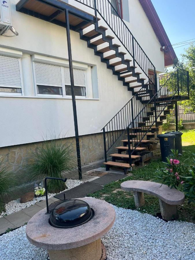 Rege Apartman Alsóörs エクステリア 写真
